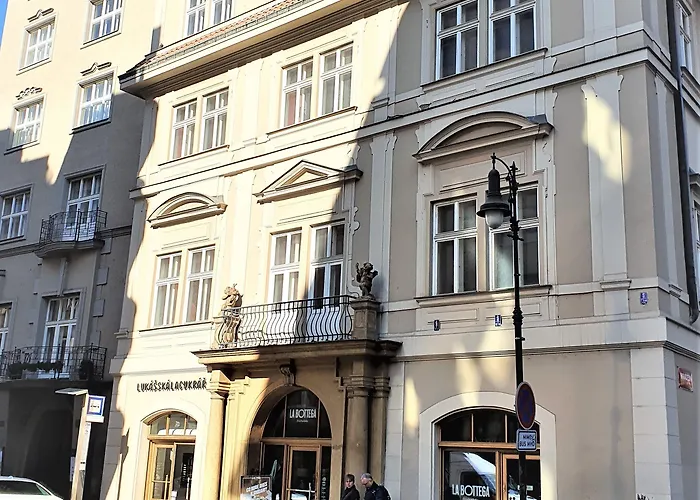 Epstein Apartmán